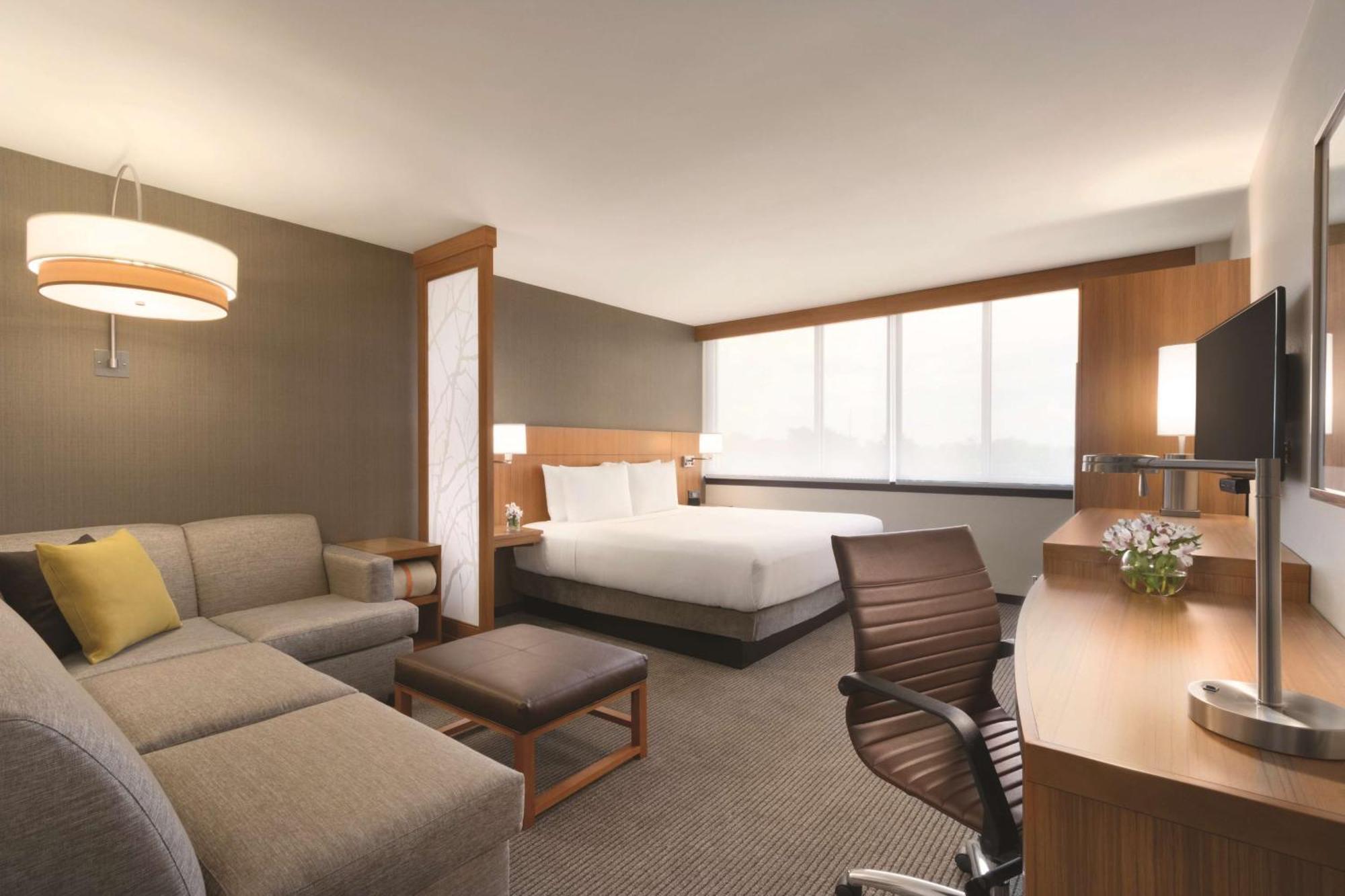 King Room with Sofa Bed - High Floor